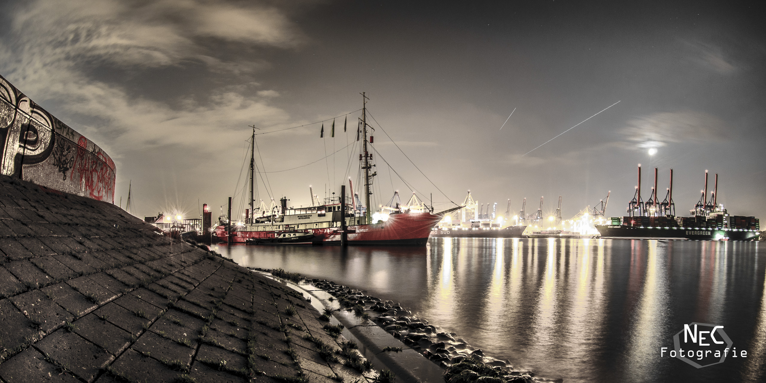 Övelgönne Museumshafen Hamburg bei Nacht, Elbe 3 Museumsschiff