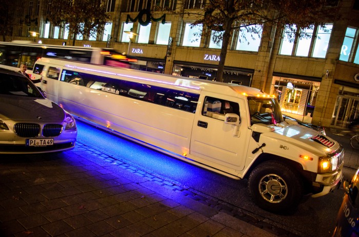 Limousine vor dem Privileg Club in Hamburg